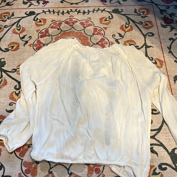 Surf Gypsy blouse with embroidered detail - Picture 3 of 4